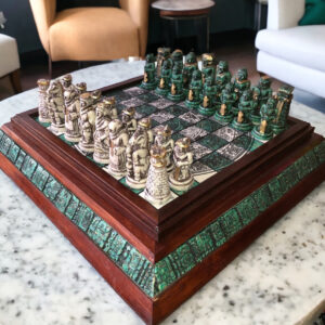 Chess set, Resin Chess set in green and white, Mexican chess, Chess set handmade, Soviet chess set, Wooden chess