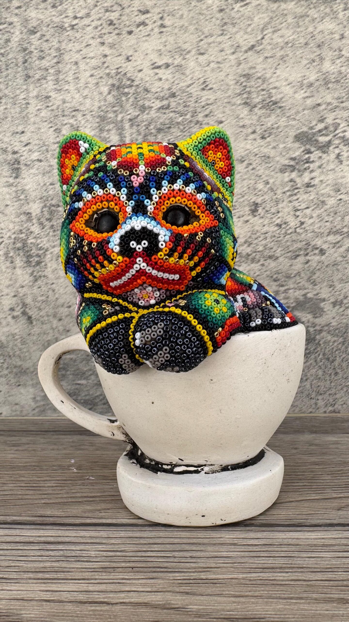 Kitty Cat Statue Huichol Sculpture Of Mexican Folk Art, Pet Wixarika As A Mexican Decorative Figure, Made Of Resin And Beads - Image 2