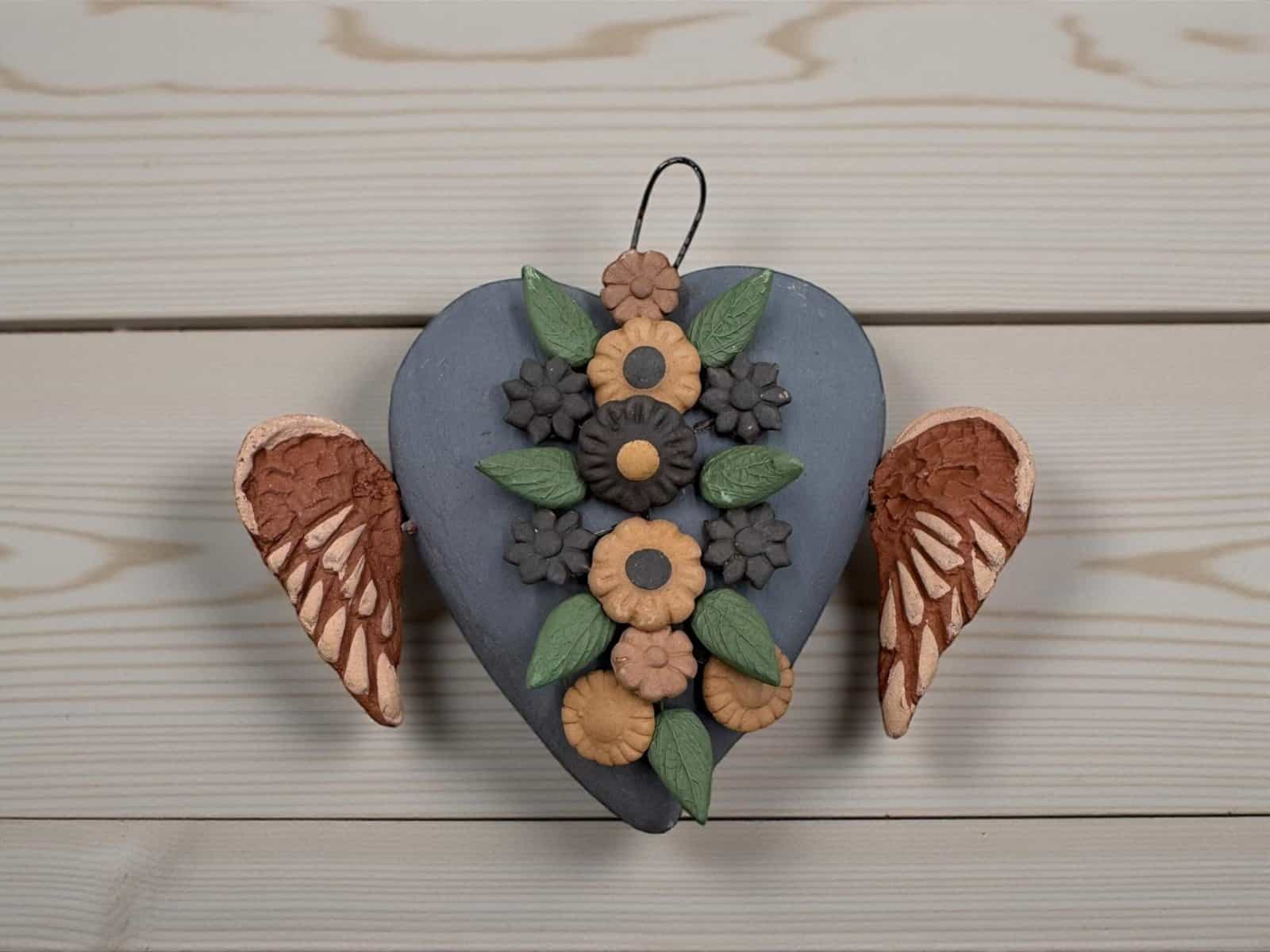 Miniature Clay Heart Wall Hanging Ornament Artistic Metepec México By Artisans Handmade Crafts, Home Decor Folk Art, Pigment Technique - Image 1