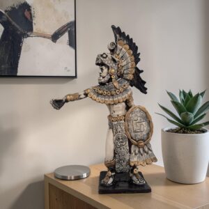 Aztec Warrior In Battle Mexican decoration, Aztec art, Prehispanic, Aztec decor, Mexican statue