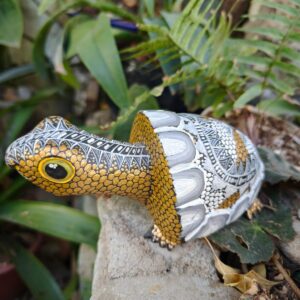 Oaxacan Wooden Turtle Sculpture, Hand Carved Alebrije Turtle, Mexican Folk Art Animal, Colorful Wood Carving, Oaxaca Artisan Decor